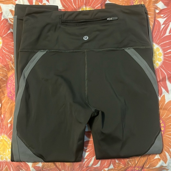 lululemon athletica Pants - Lululemon zip the crop pants